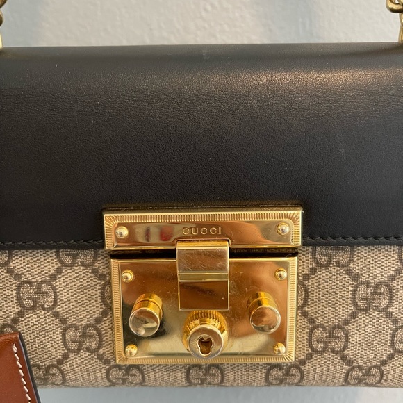 GUCCI - PADLOCK SMALL GG SHOULDER BAG - Picture 5 of 8
